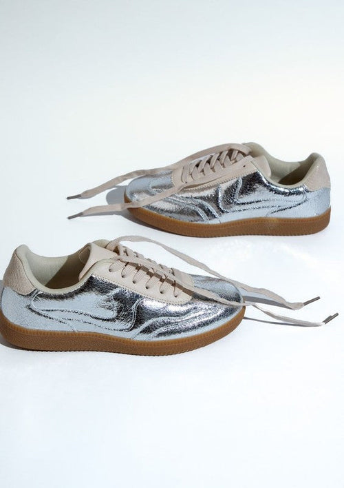 Retro Colorblock Lace-Up Sneakers