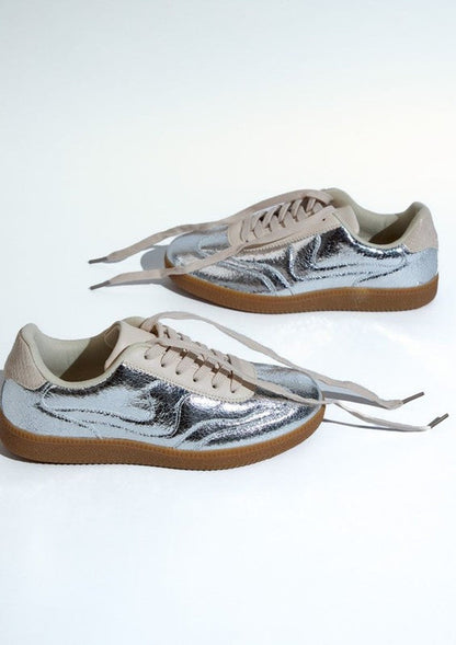 Retro Colorblock Lace-Up Sneakers