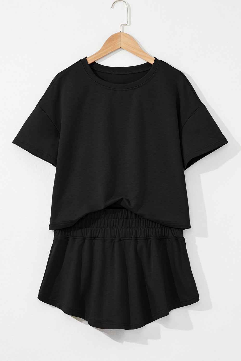 Black 2pcs Cropped Tee and Ruffle High Waist Skort Set